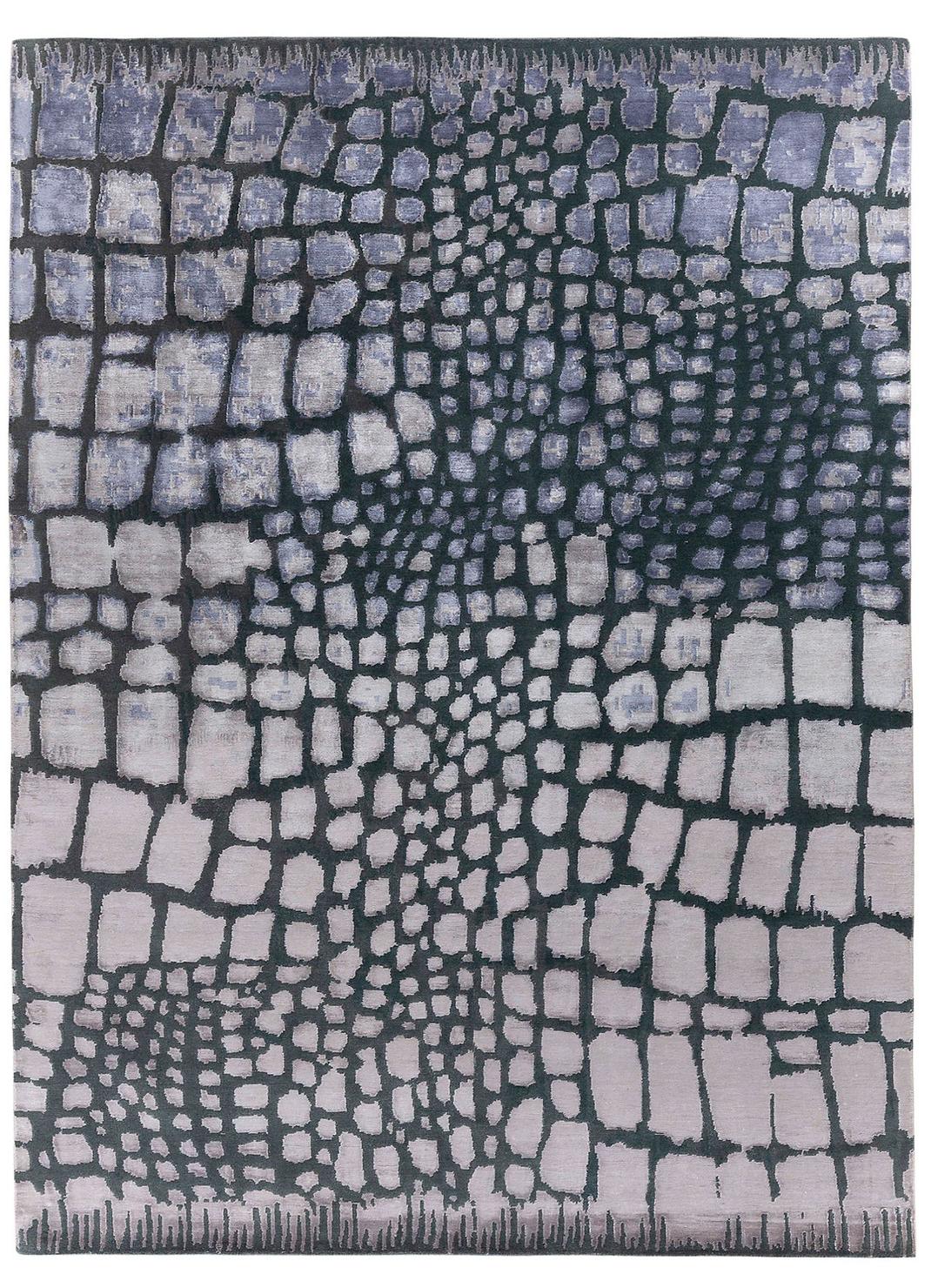 Signature Rug | Size: 270 × 360 cm