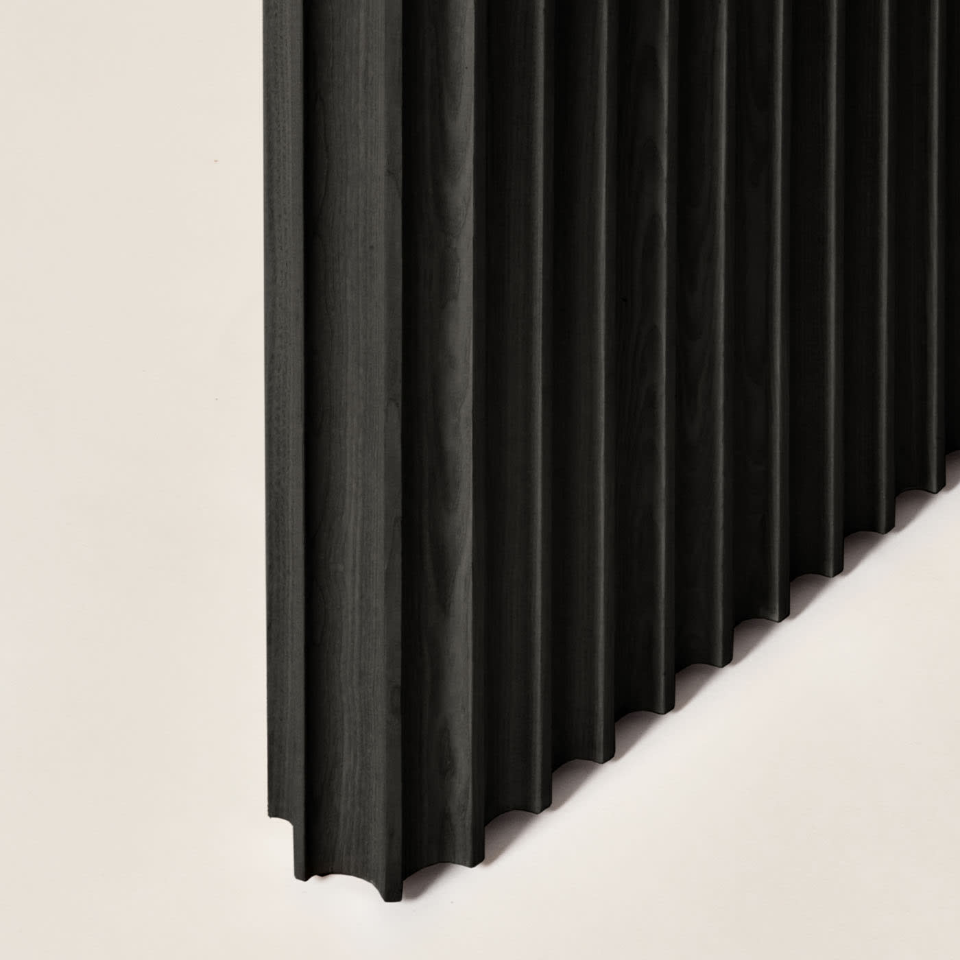 Basalto Table
