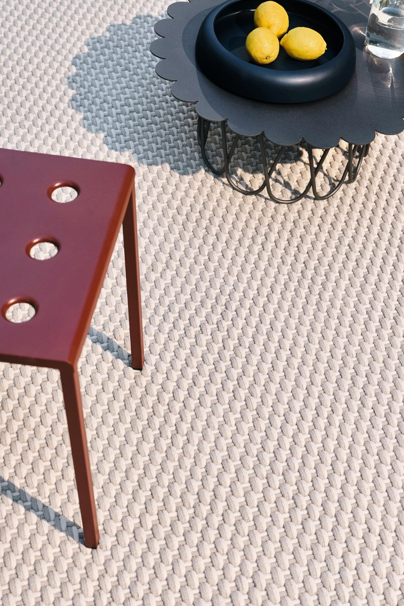 Lace Outdoor Rug | Size: 200 × 280 cm