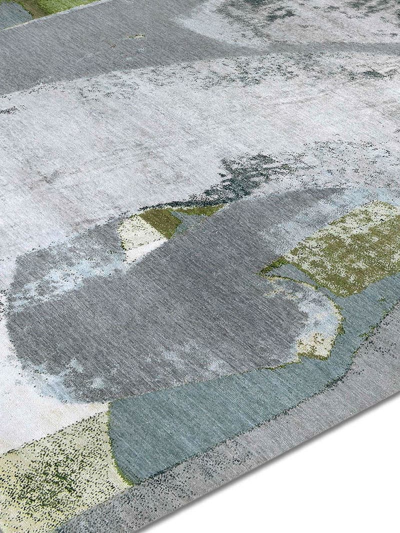 Green Rust Rug | Size: 122 × 183 cm