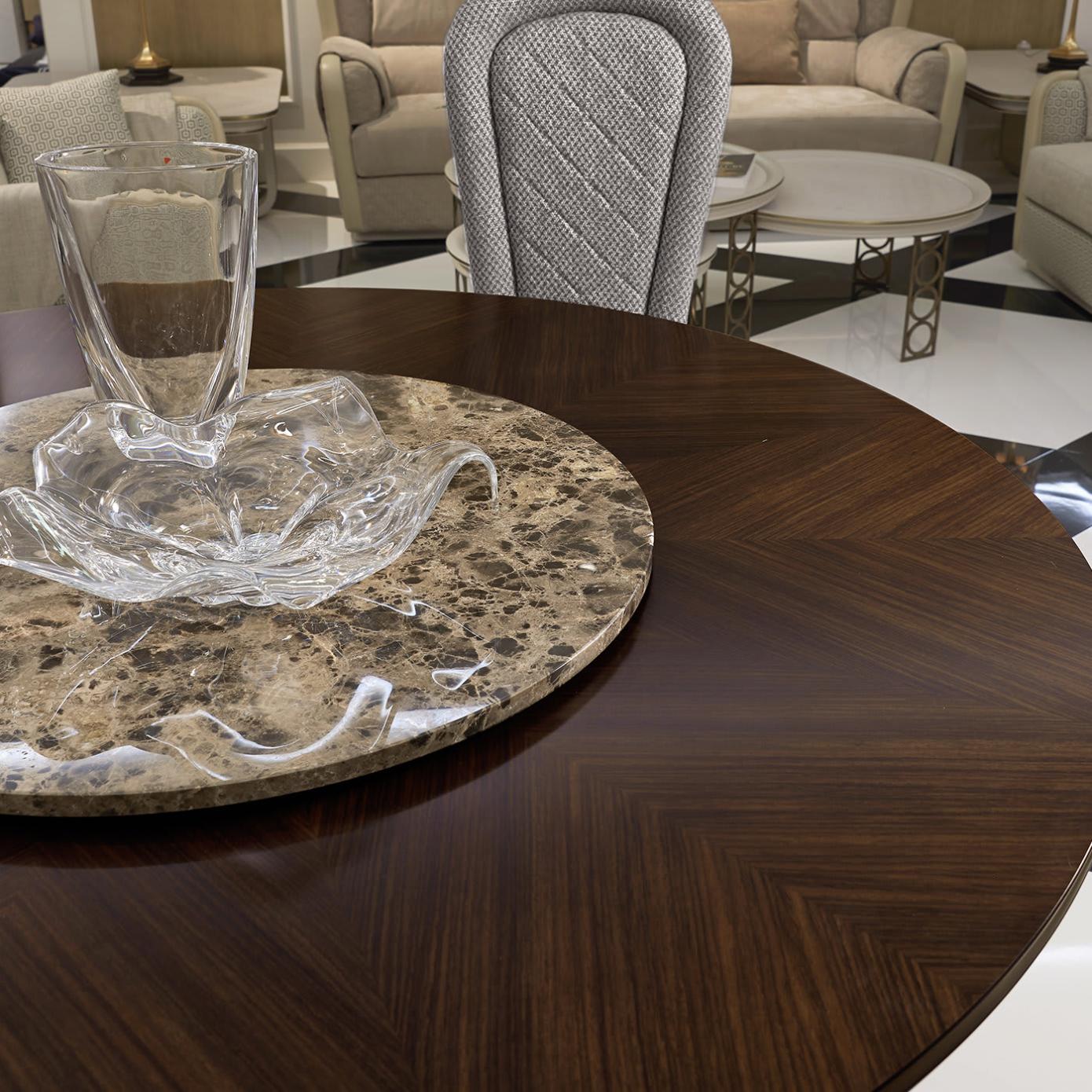 Round Dining Table | Configuration: With Lazy Susan Round Dining Table | Configuration: With Lazy Susan