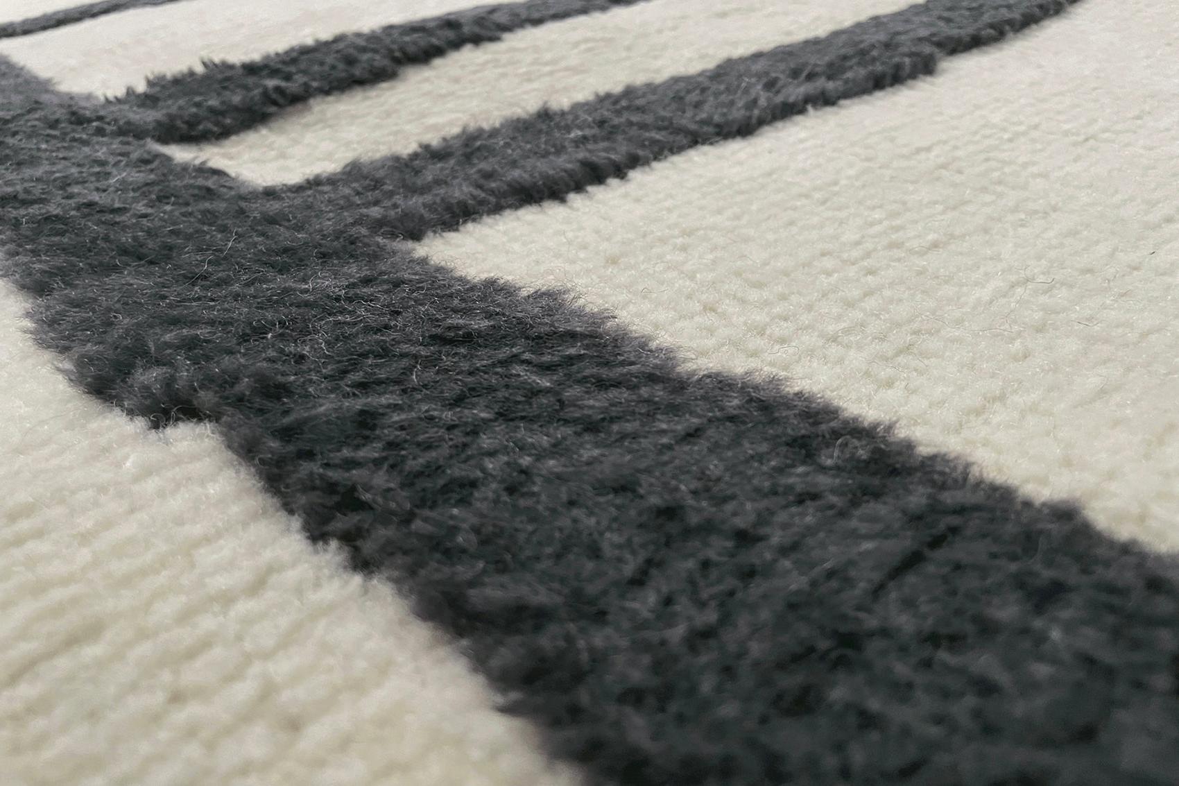 Cocoon Ecru Rug | Size: 200 × 300 cm