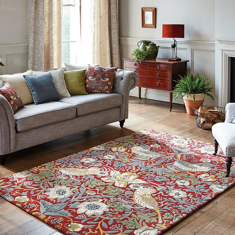 Strawberry Thief Rug | Size: 170 × 240 cm