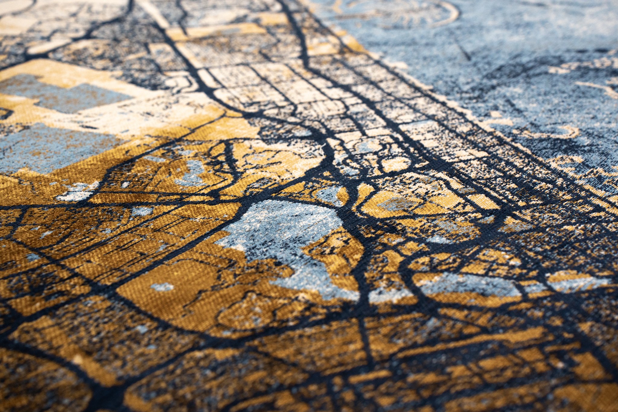 Gold Sea Round Rug | Size: Ø 240 cm Gold Sea Round Rug | Size: Ø 240 cm