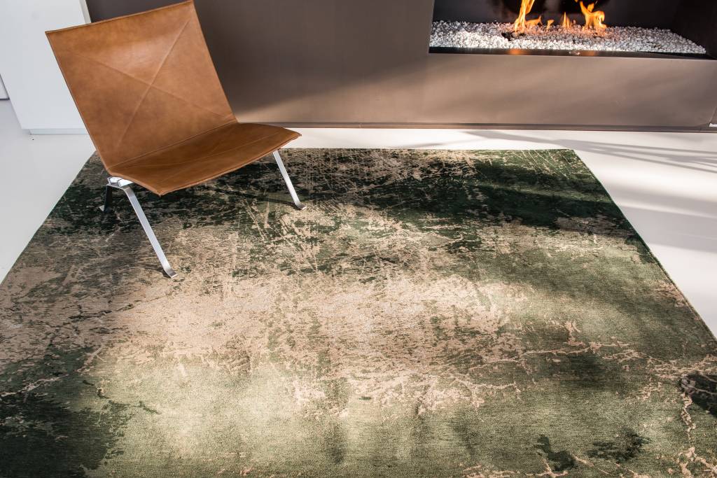 Dark Pine Rug | Size: 170 × 240 cm