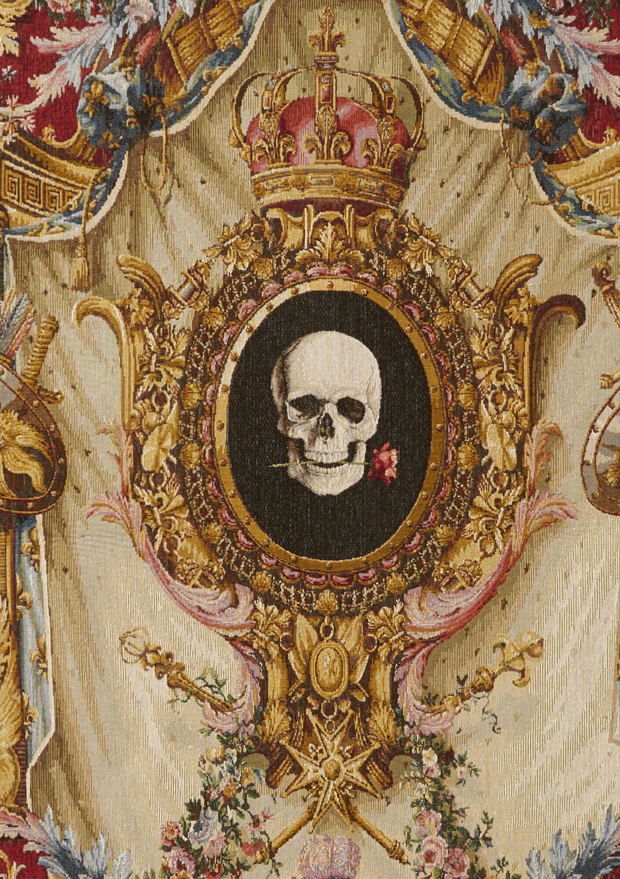 Coat of Arms and Skull Tapestry | Size: 110 × 150 cm