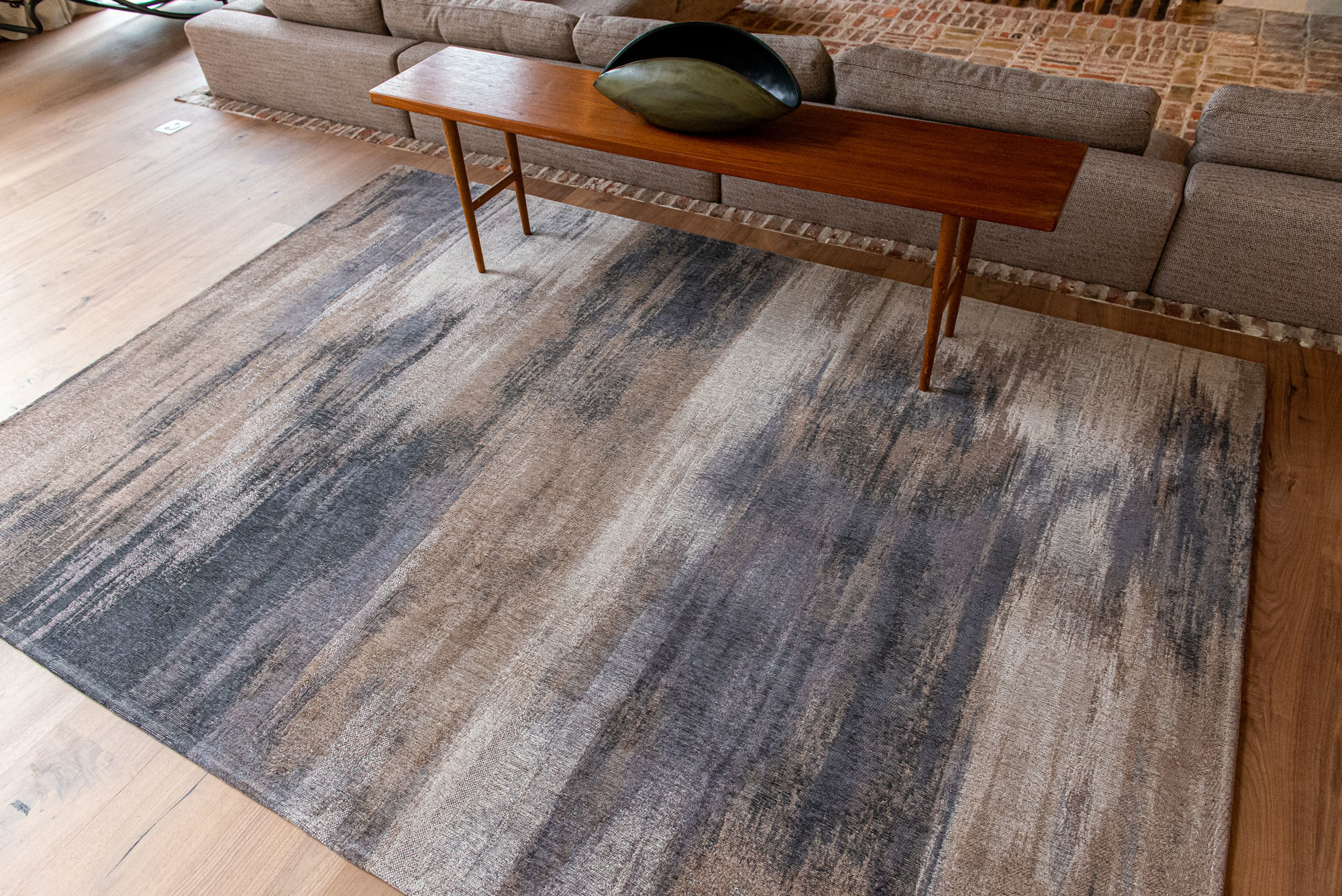 Giverny Beige Rug | Size: 280 × 390 cm