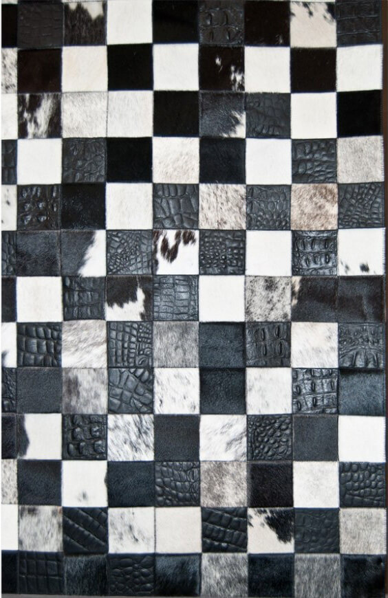 سجادة «موزاييك» أسود وأبيض من جلد البقر | المقاس: 160 × 220 cm