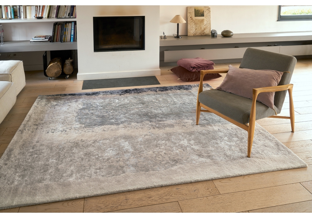 Pol Rug | Size: 170 × 240 cm