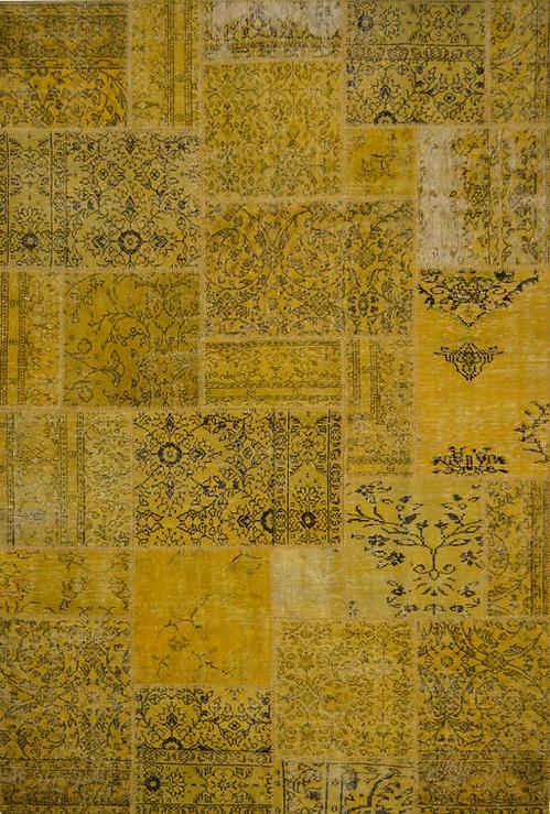سجادة صفراء باتشوورك