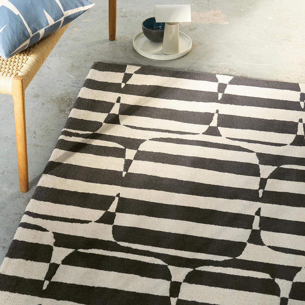 Lohko Stripe Rug | Size: 250 × 350 cm