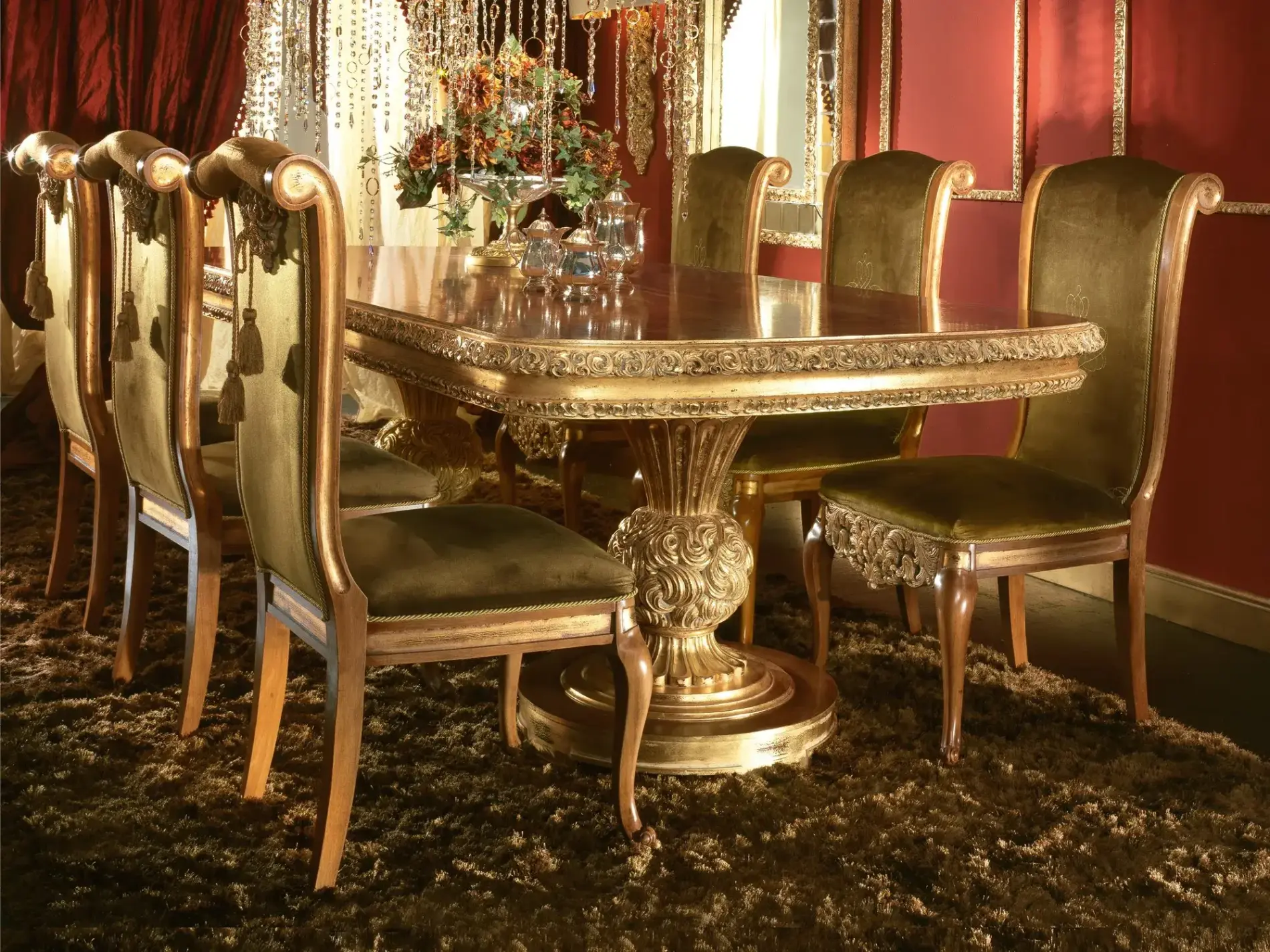 Royal Chair