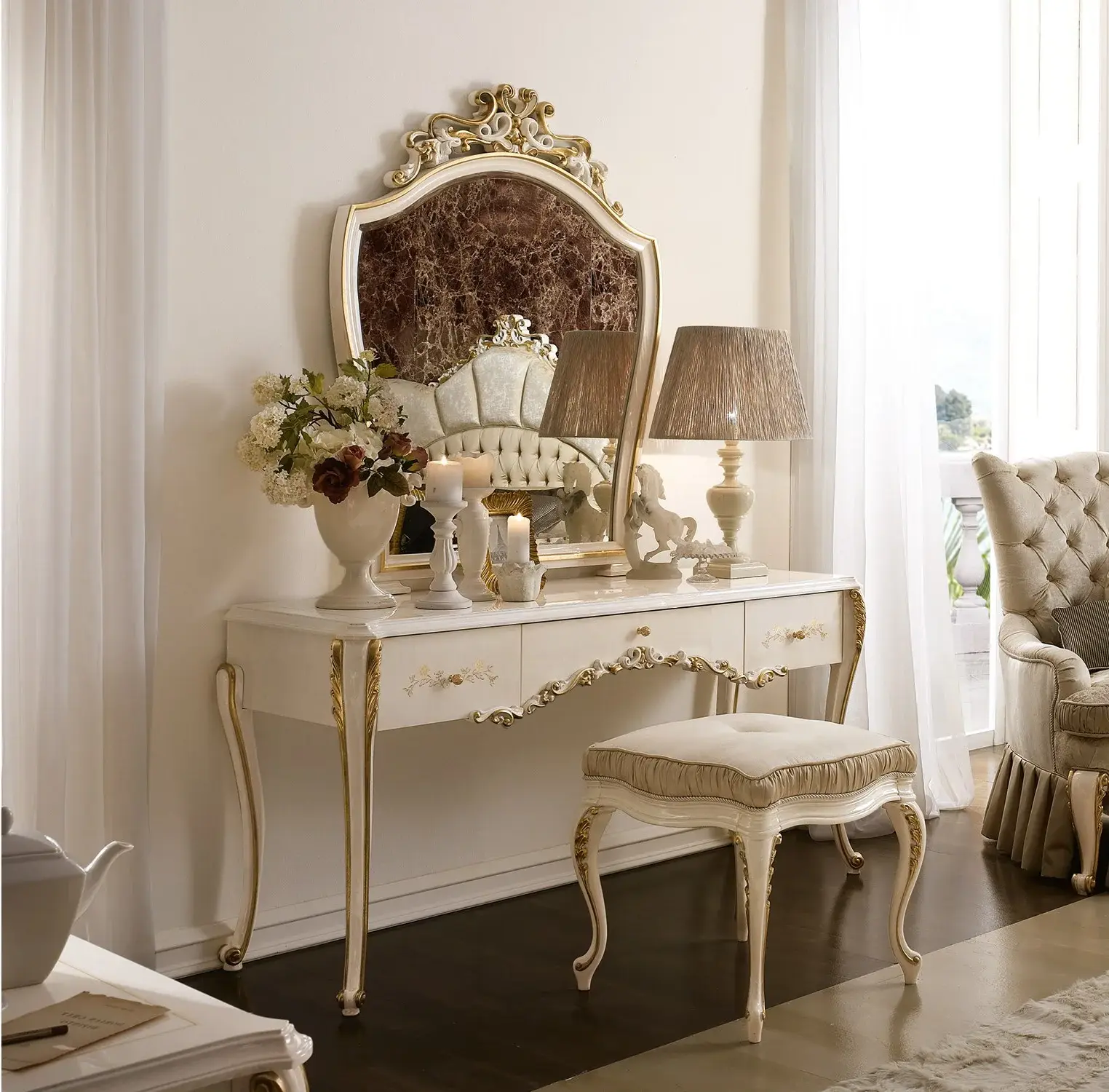 Beige & Gold Classic Stool