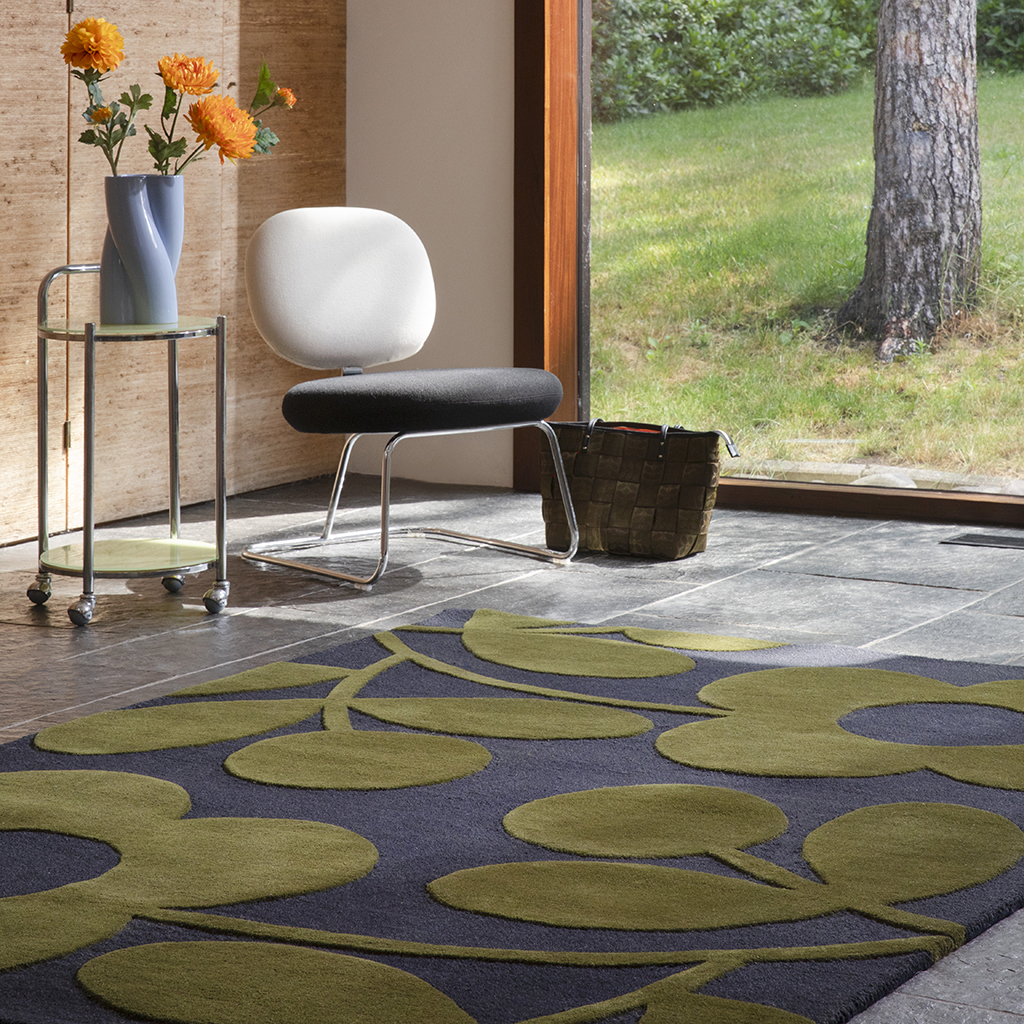 Sprig Stem Marine Rug | Size: 200 × 280 cm