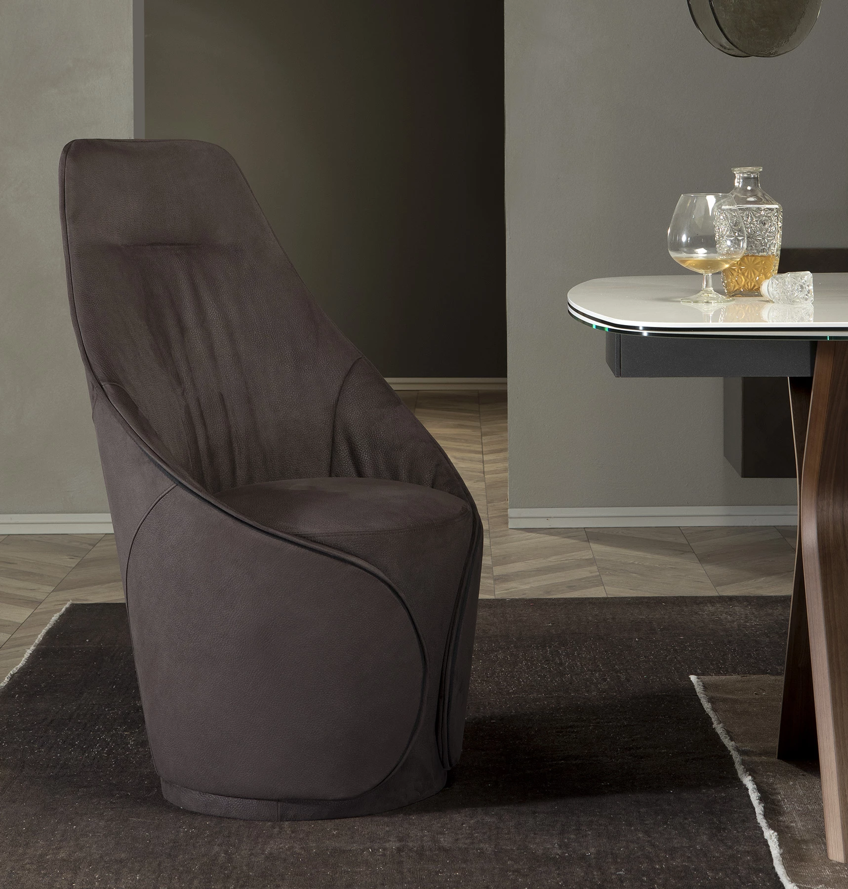 Mama Modern Chair