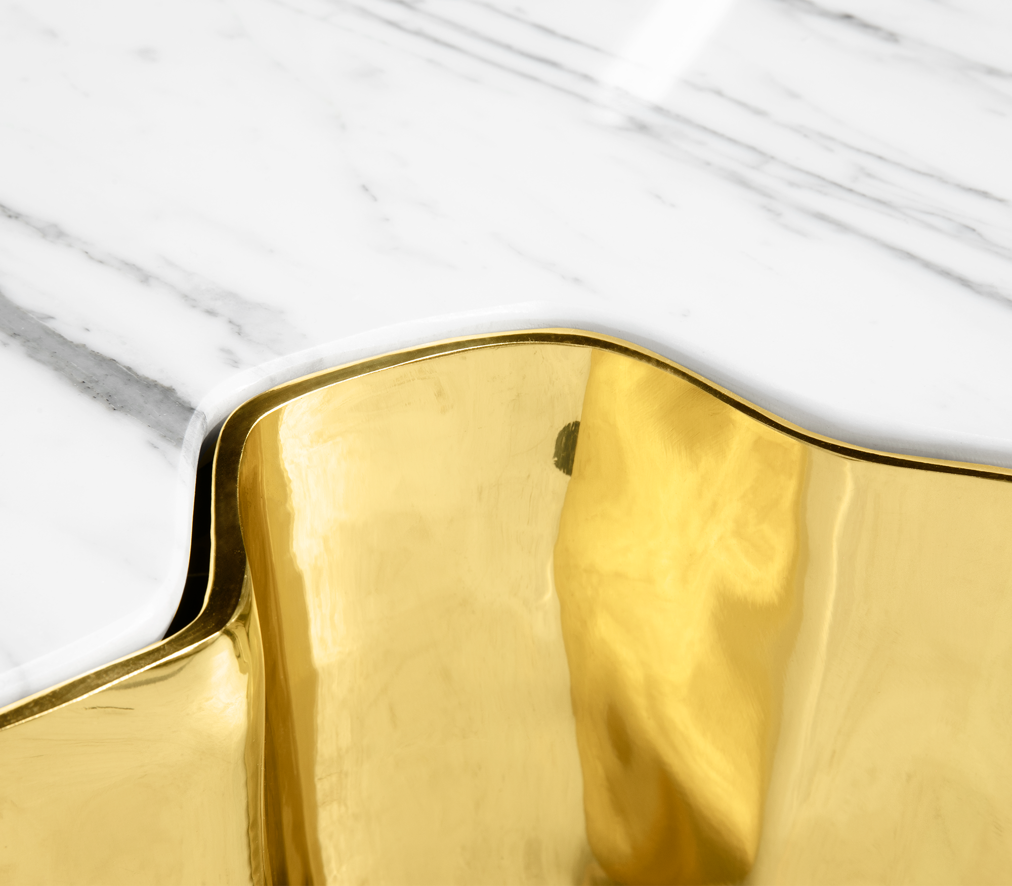 طاولة قهوة «برادايس» | الأبعاد: W 123 × D 102 × H 30 cm
