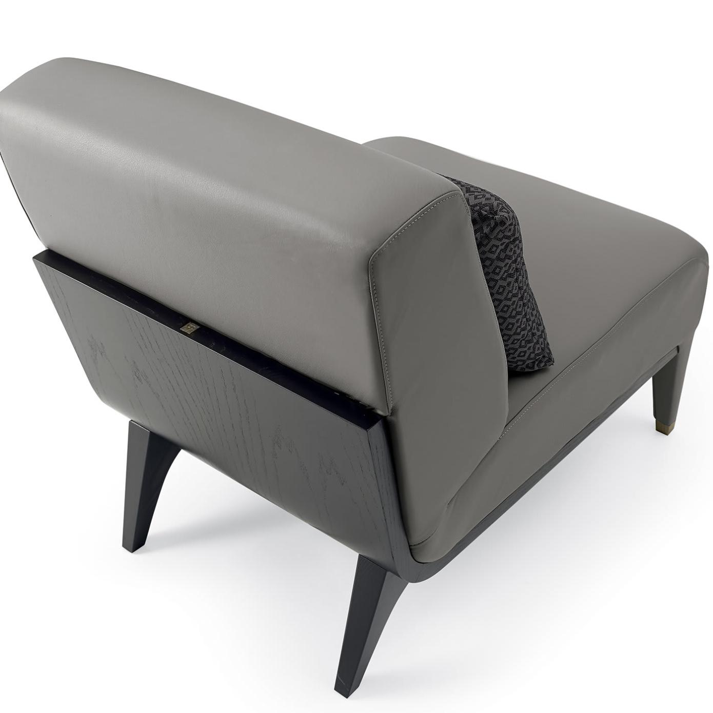 Dilan Armchair | Configuration: Without Cushion