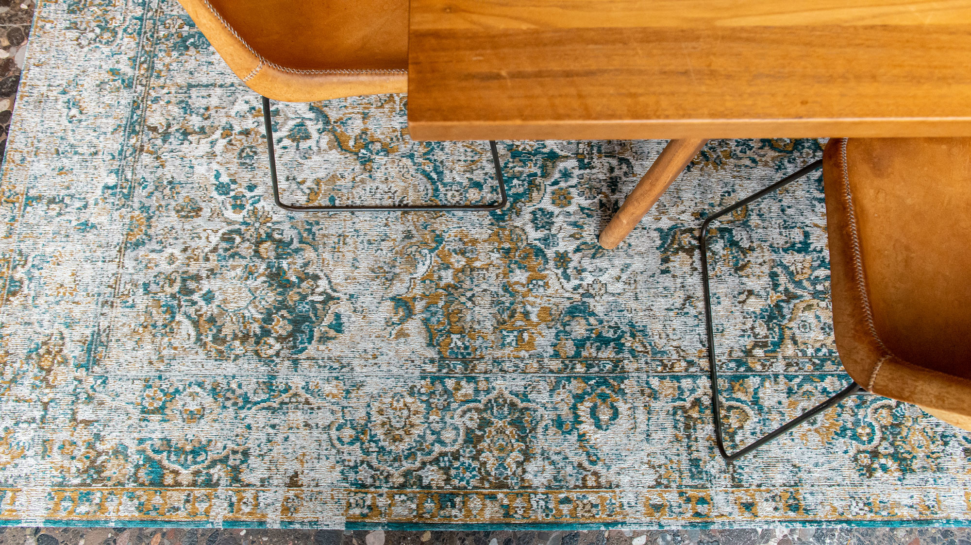 Fener Rug | Size: 240 × 340 cm