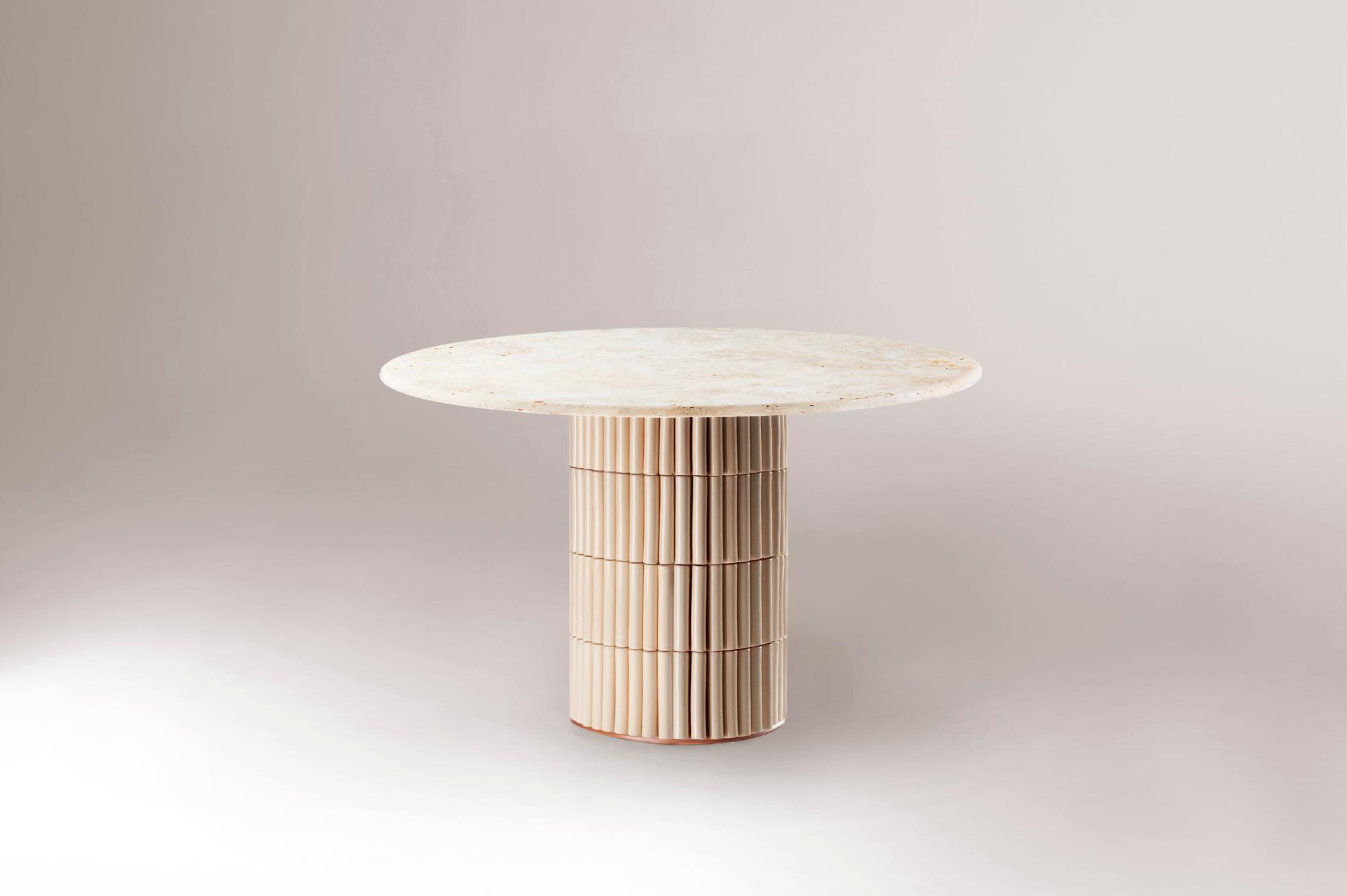 Nouvelle Vague Table