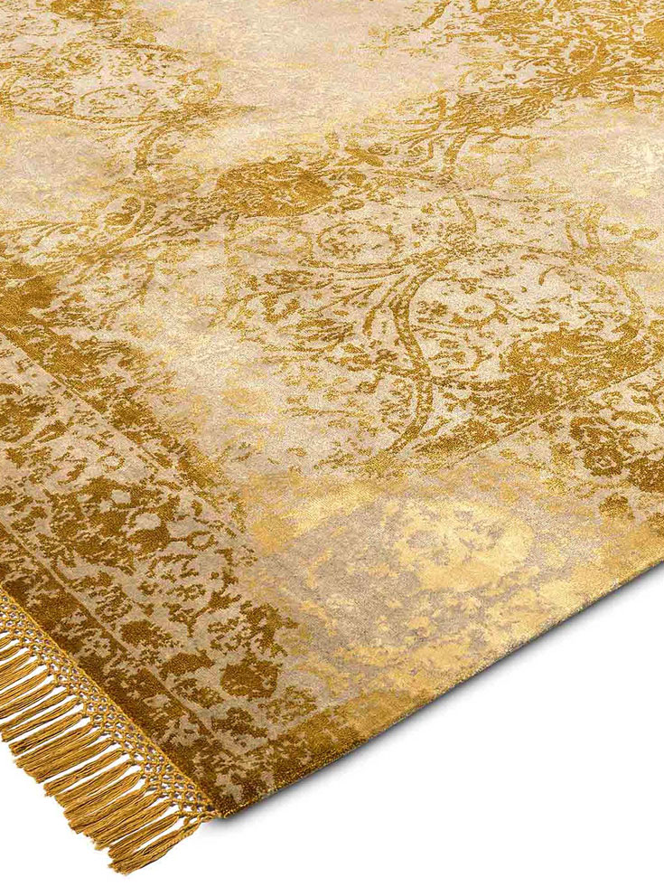 Gold Rug | Size: 183 × 274 cm
