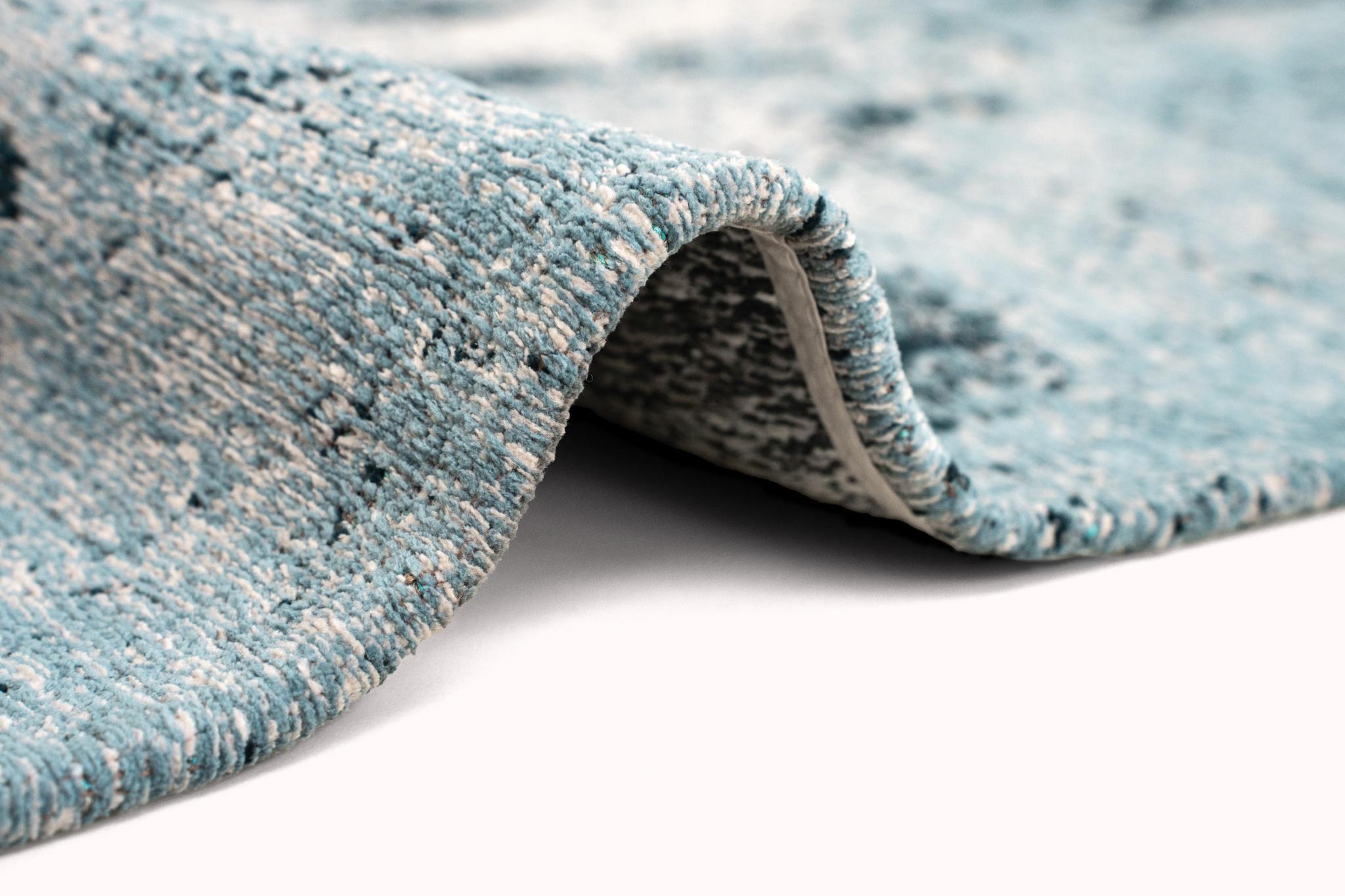 Dragonfly Rug | Size: 200 × 280 cm