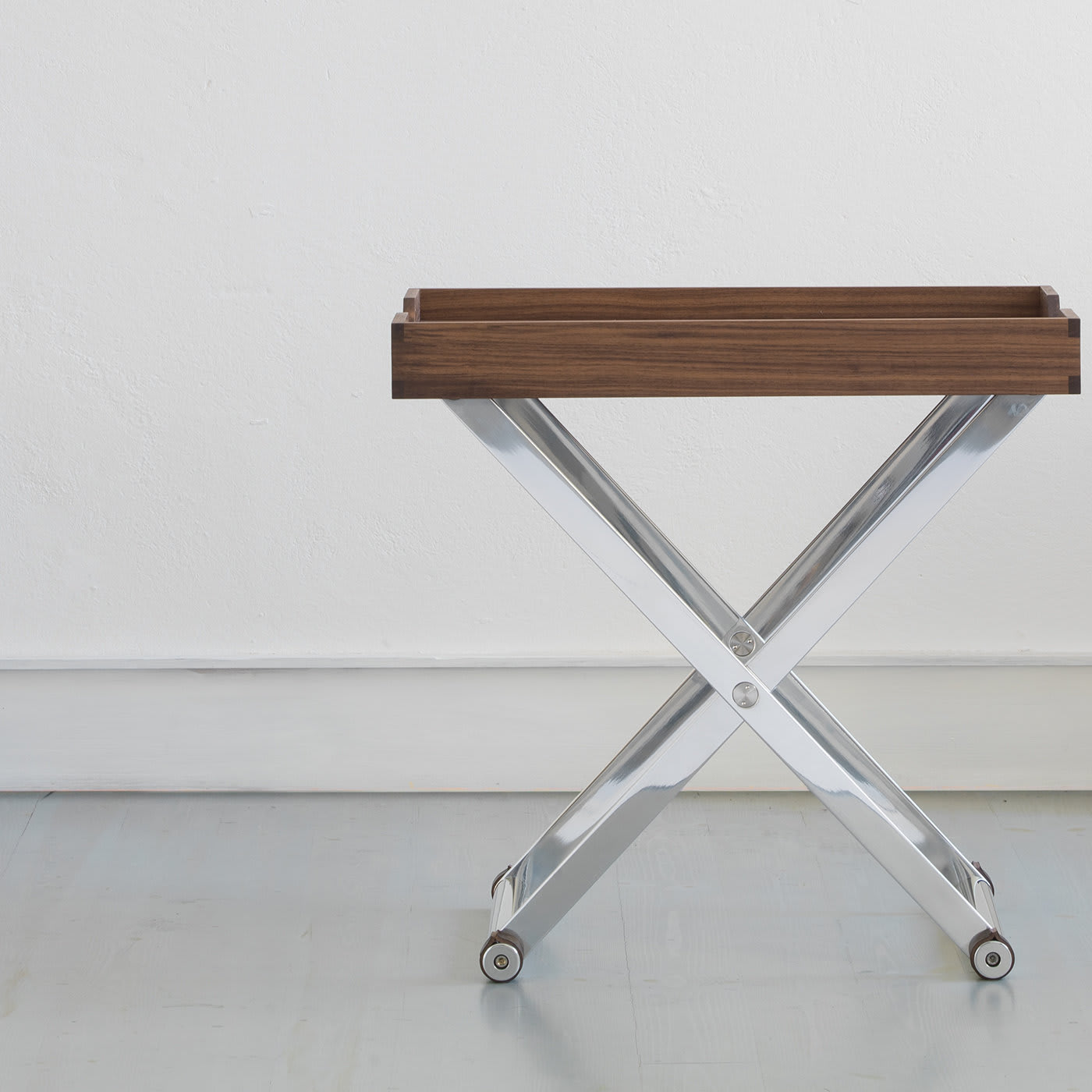 طاولة قابلة للطي «أندريا» | المادة: Solid Black Walnut طاولة قابلة للطي «أندريا» | المادة: Solid Black Walnut