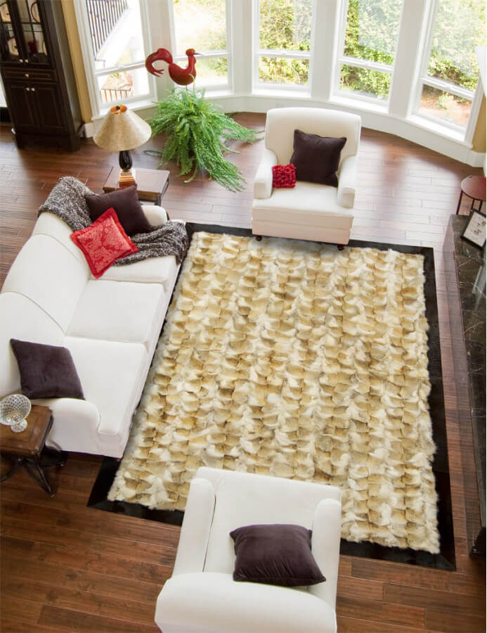 Wolf Yellow Fur Rug | Size: 210 × 210 cm