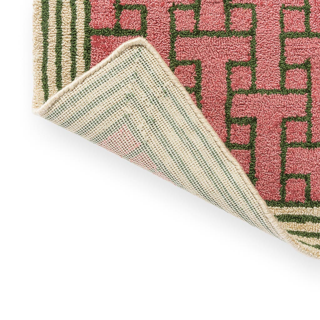 سجادة خارجية «مونوغرام» وردي | المقاس: 160 × 230 cm