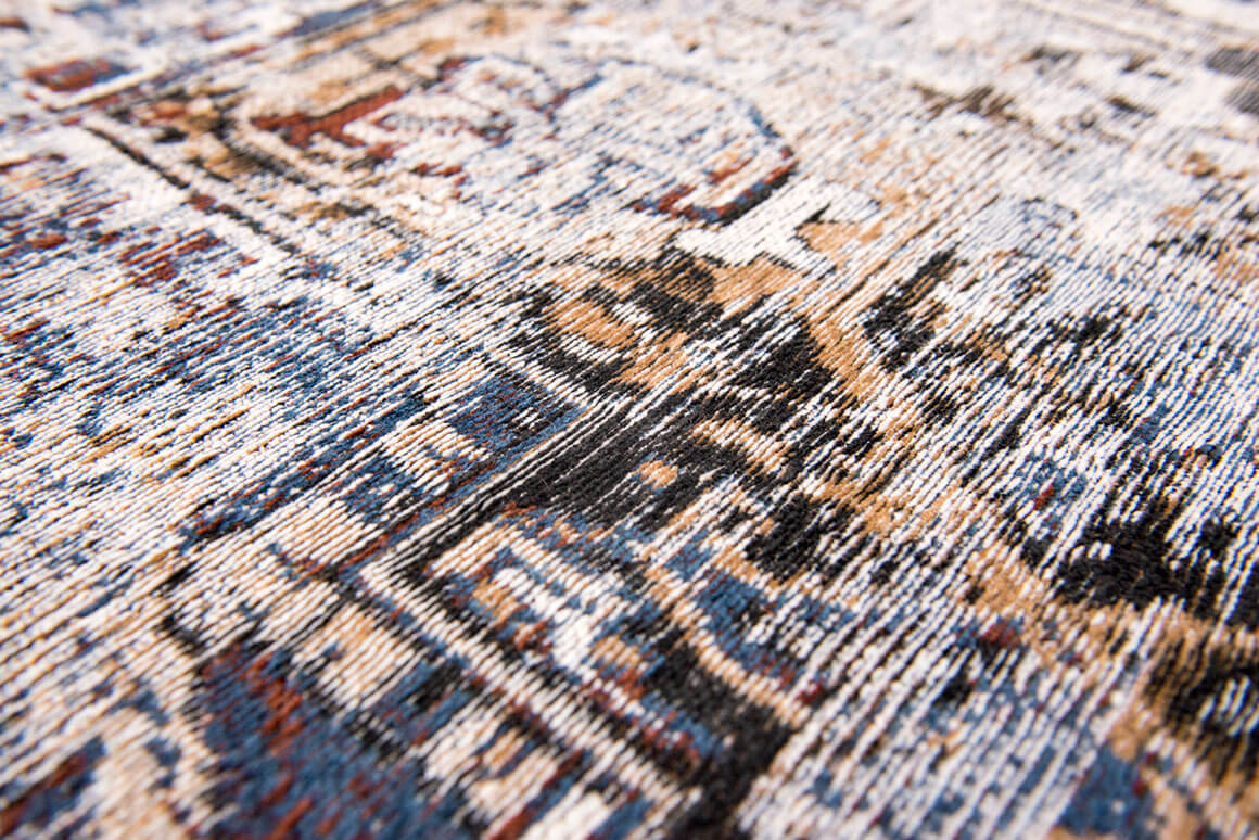 Divan Blue Rug | Size: 140 × 200 cm