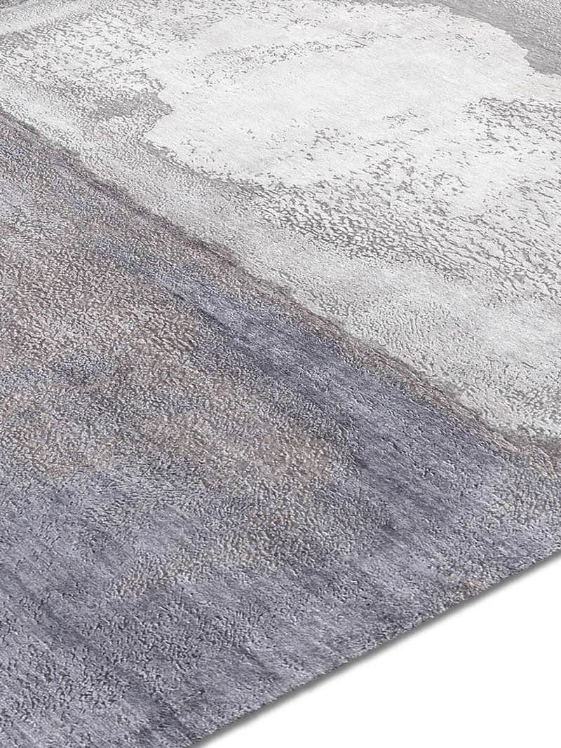 White Silver Rug | Size: 170 × 240 cm