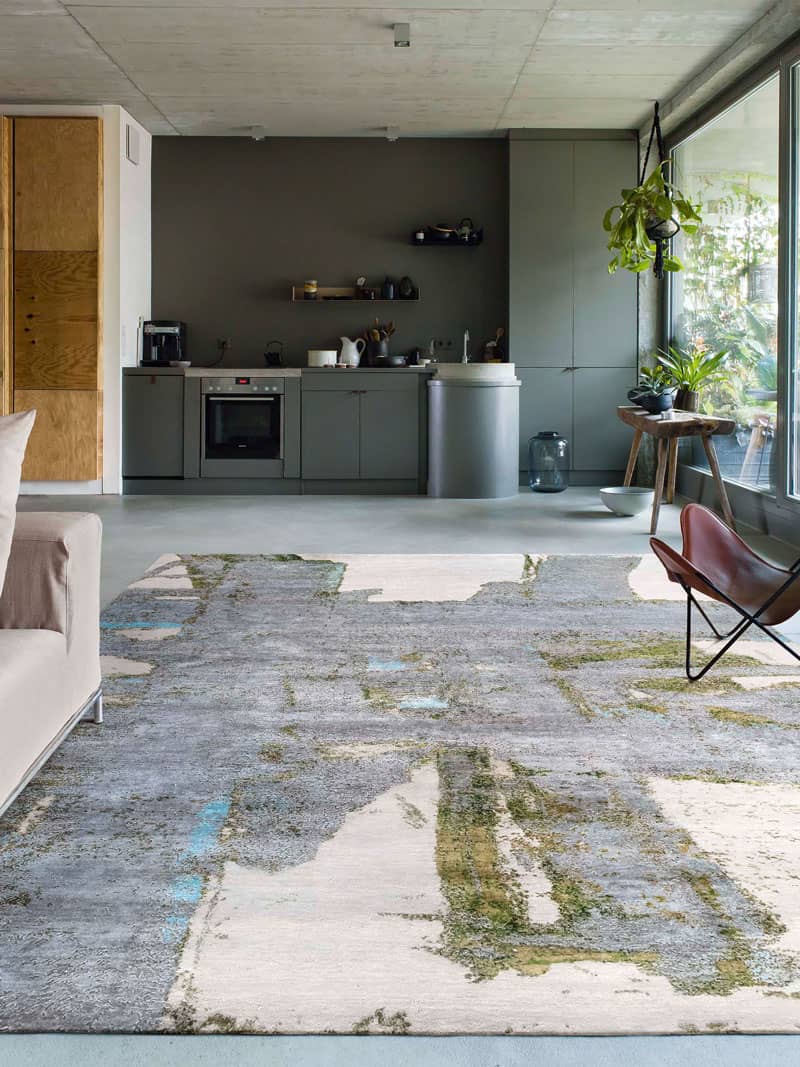 Green Rust Rug | Size: 365 × 457 cm