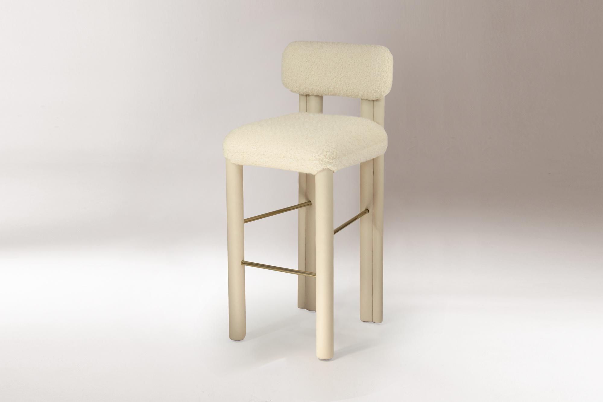Camelia Bar Stool