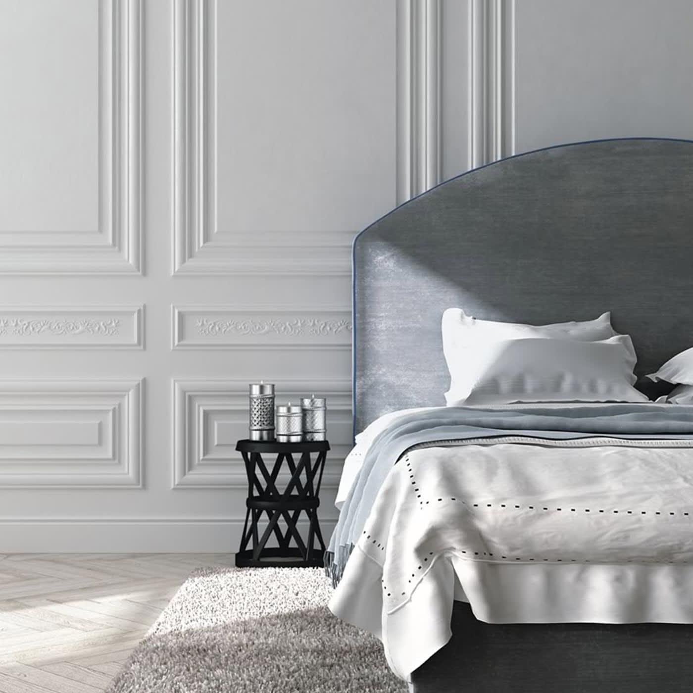 Violetta Bed