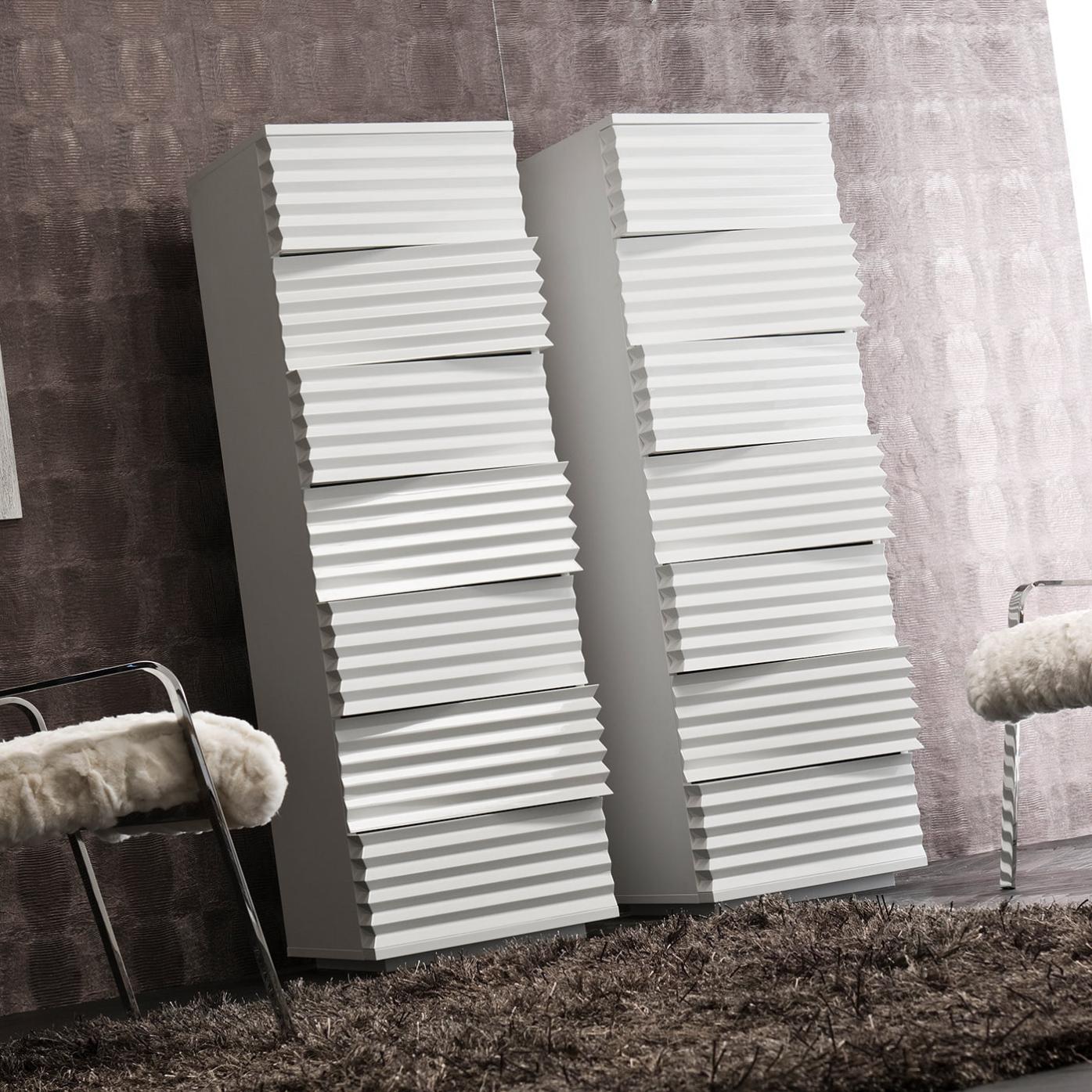 Tiffany Chest of Drawers