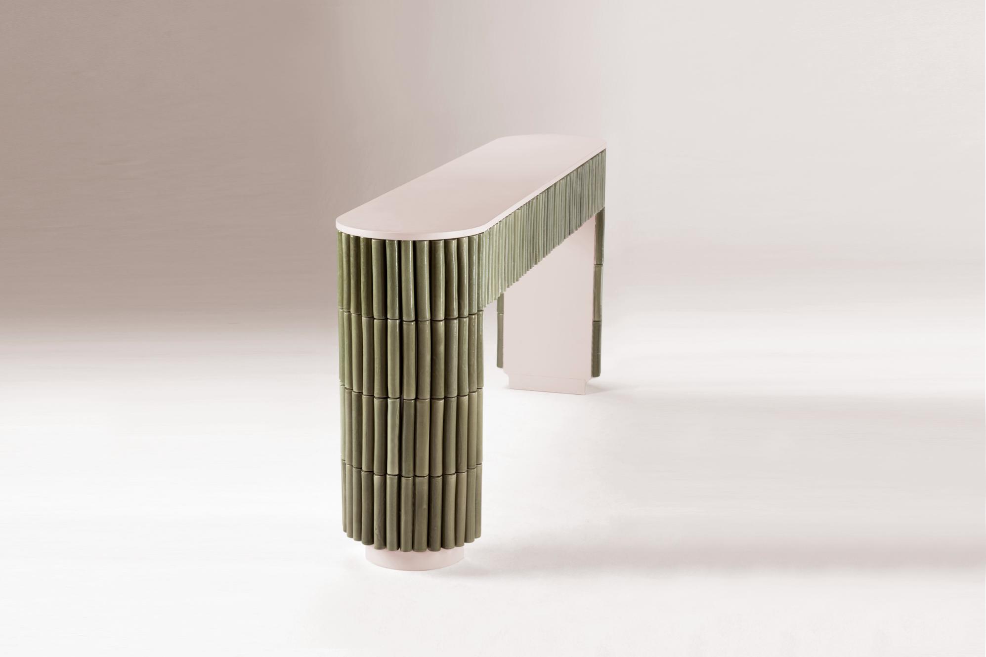 Nouvelle Vague Crafted Console