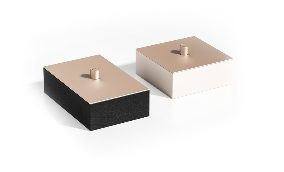 Classic Decorative Box | Dimensions: W 22 × D 14 × H 8 cm Classic Decorative Box | Dimensions: W 22 × D 14 × H 8 cm