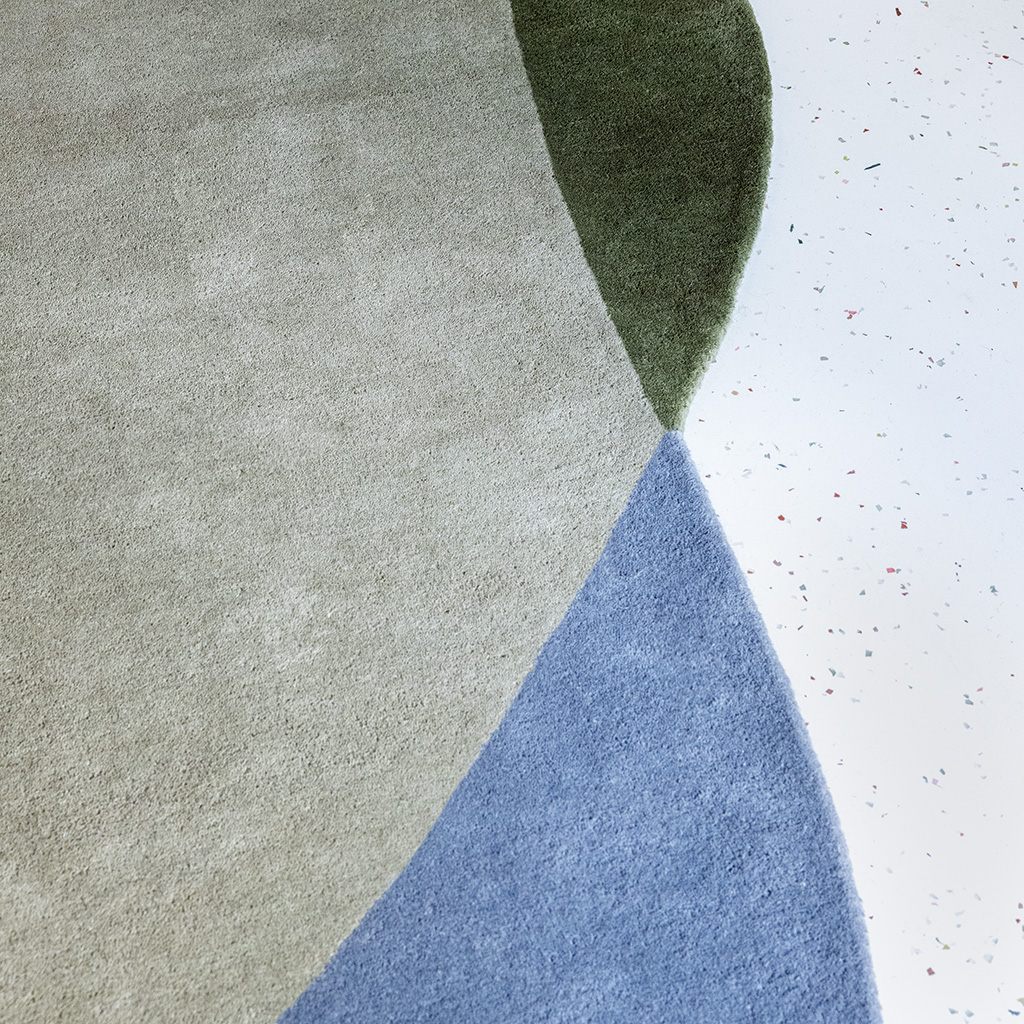 Element Chad Rug | Size: 200 × 220 cm