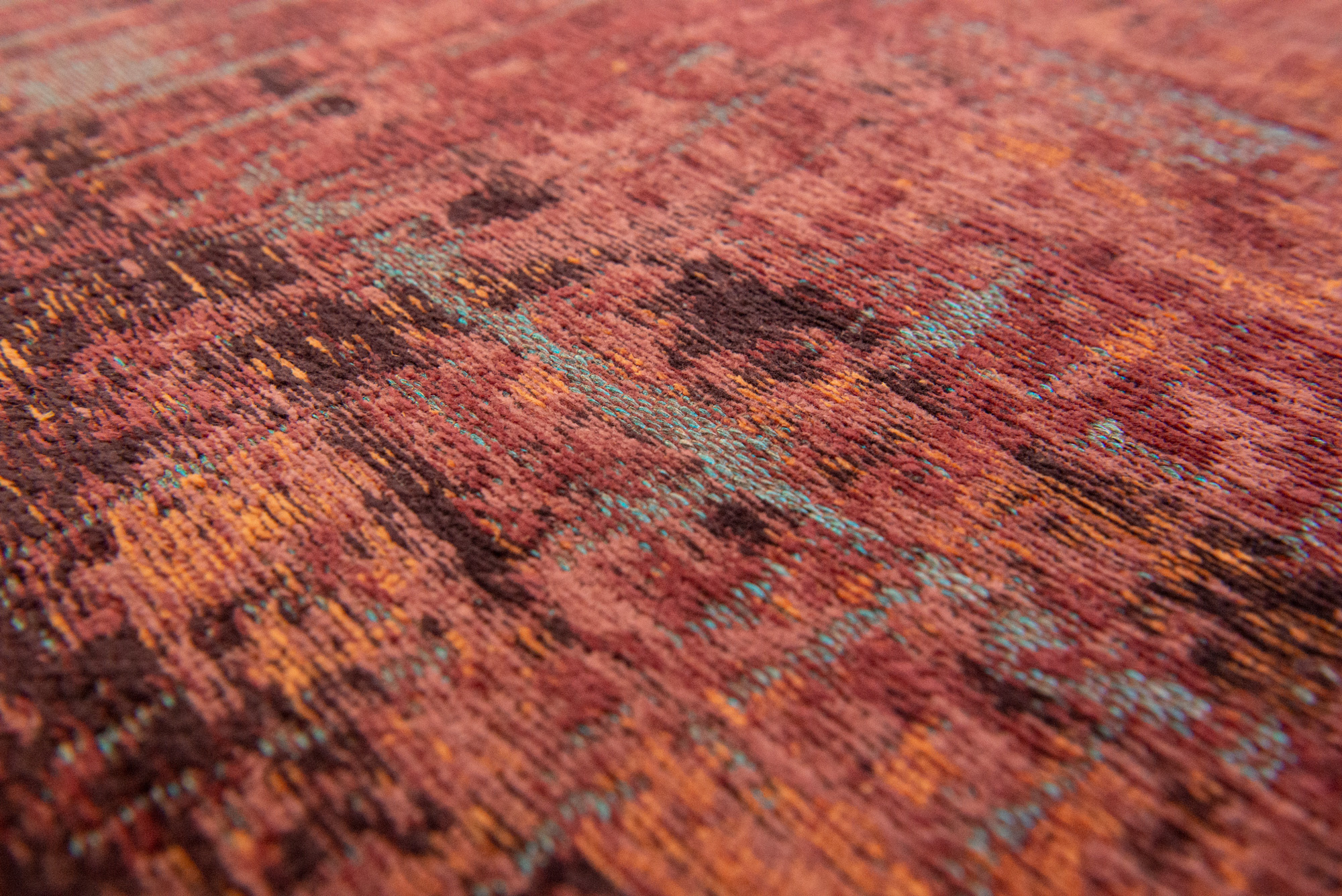 Nassau Red Rug | Size: 280 × 390 cm