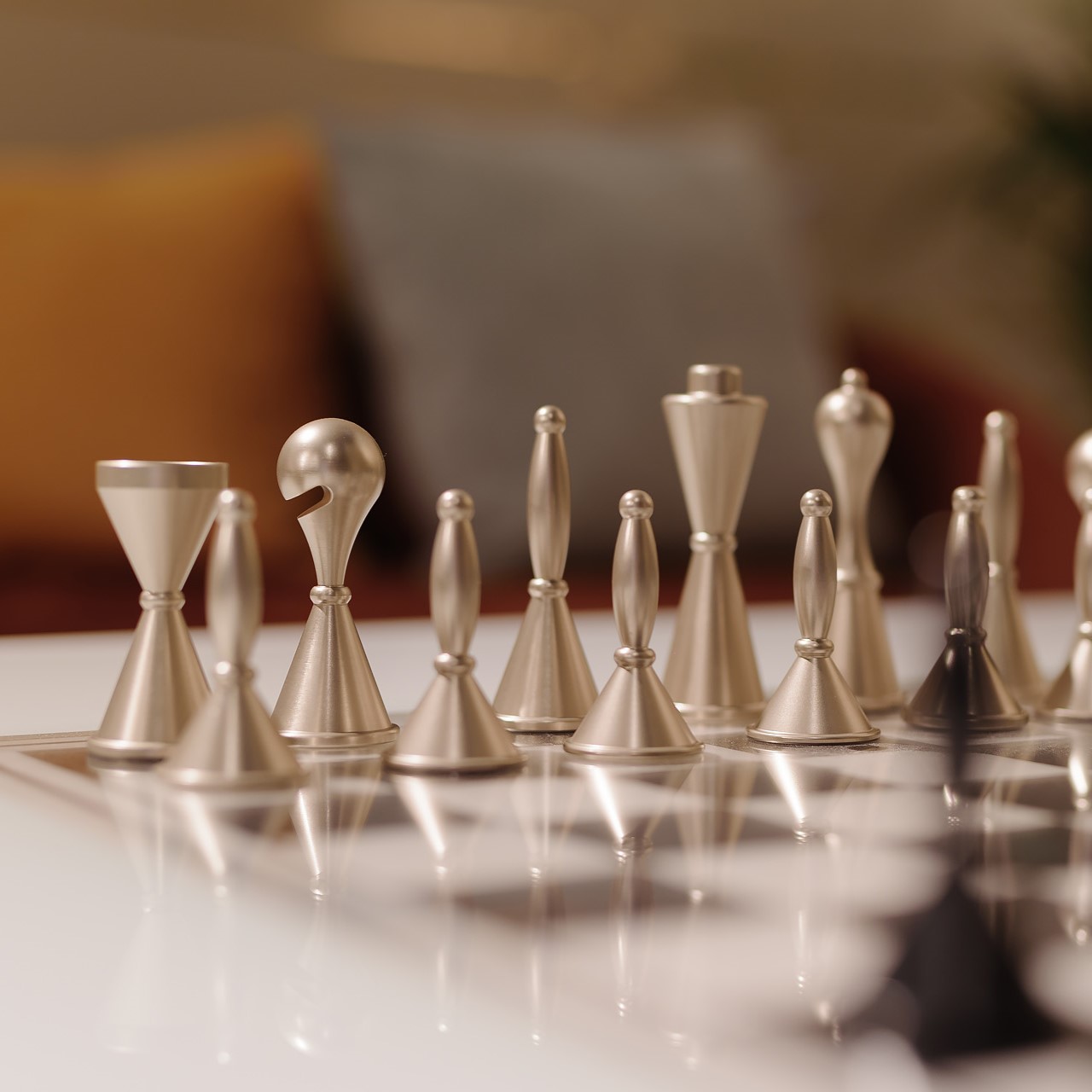 Pop-up Chess Table