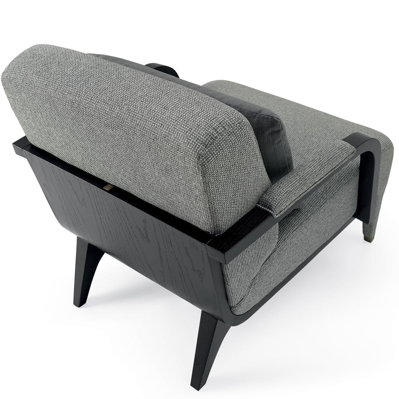 Dilan Armchair