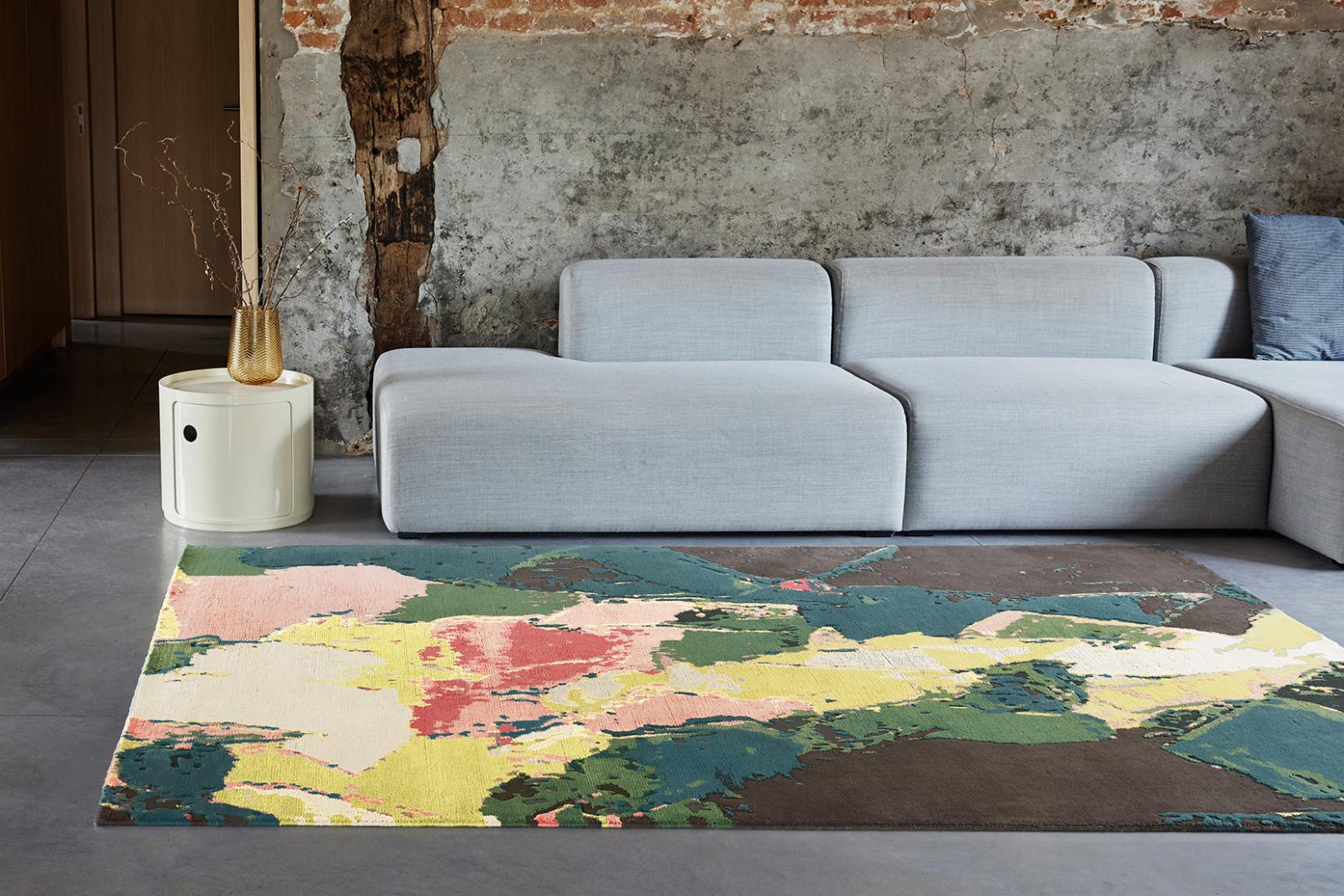 سجادة «كرَست ستروبيري تري» | المقاس: 170 × 240 cm