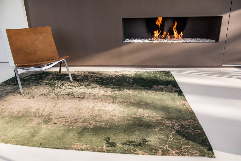 Dark Pine Rug | Size: 170 × 240 cm