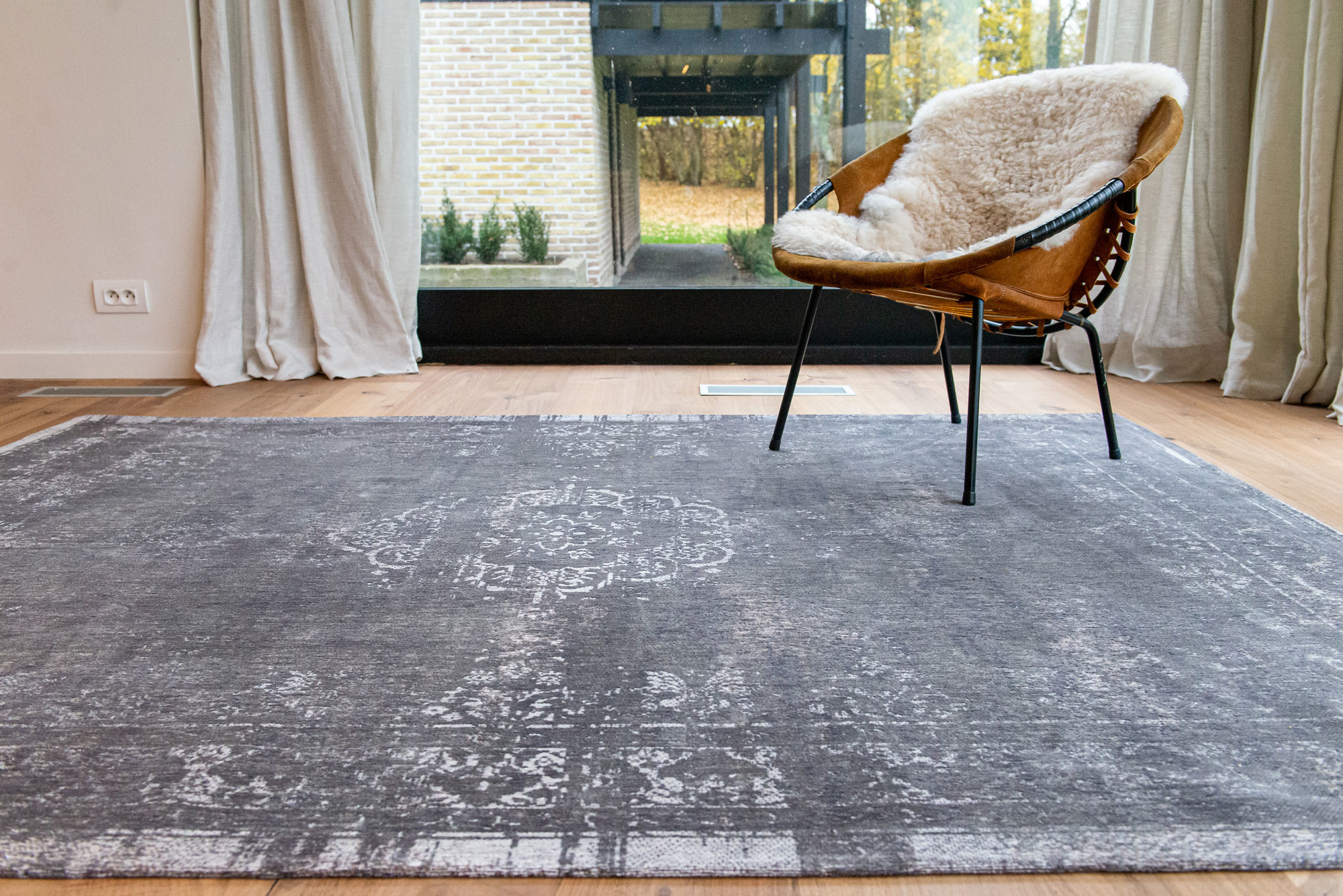 Stone Rug | Size: 240 × 340 cm