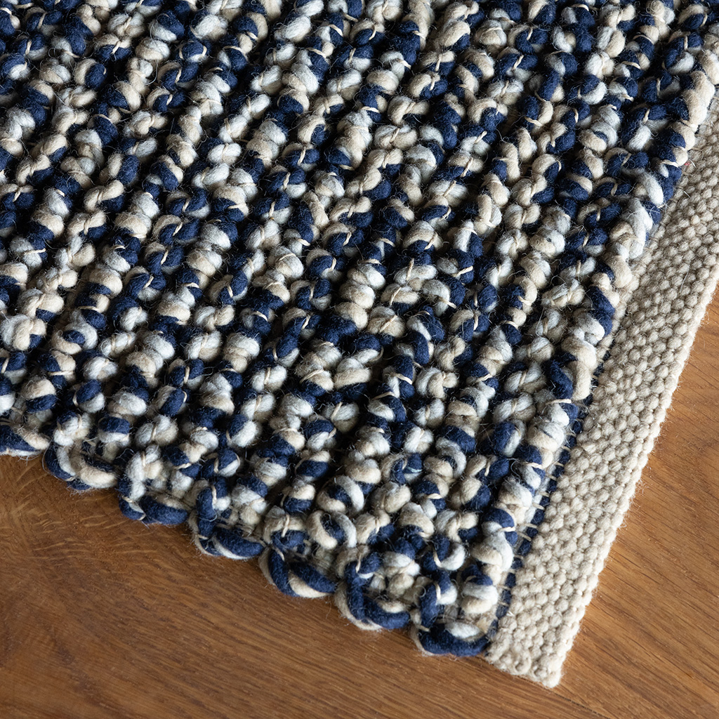 Nest Ink Rug | Size: 200 × 300 cm