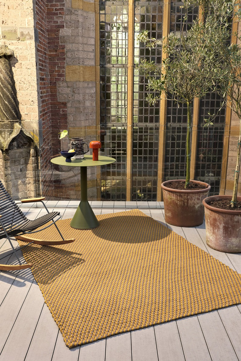 Lace Outdoor Rug | Size: 200 × 280 cm