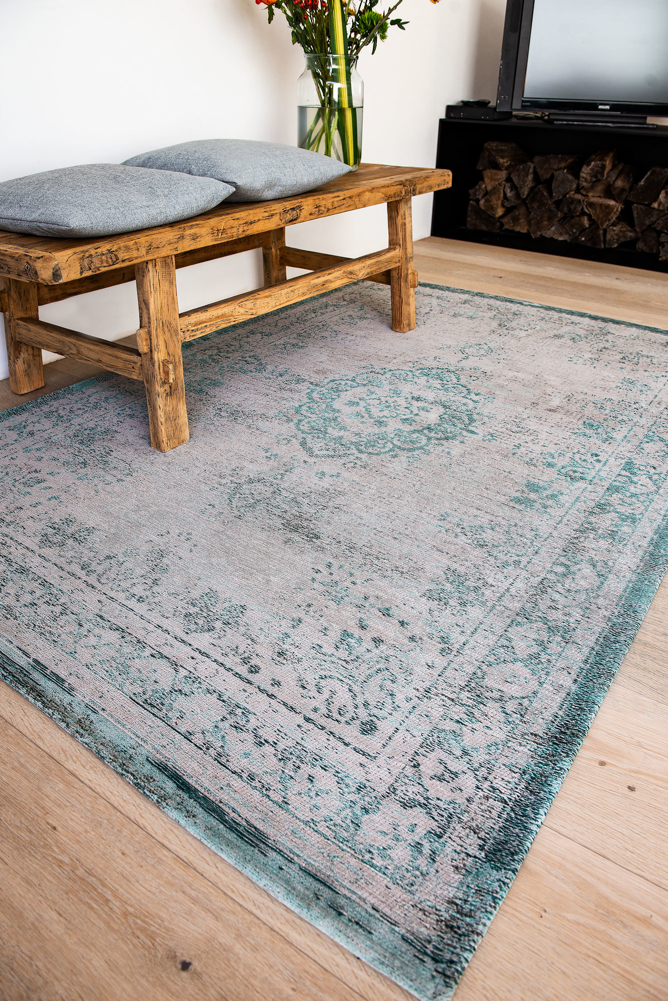 Vintage Style Jade Oyster Rug | Size: 140 × 200 cm