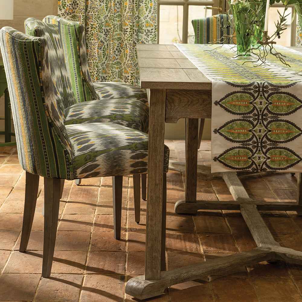 Hawford Dining Table