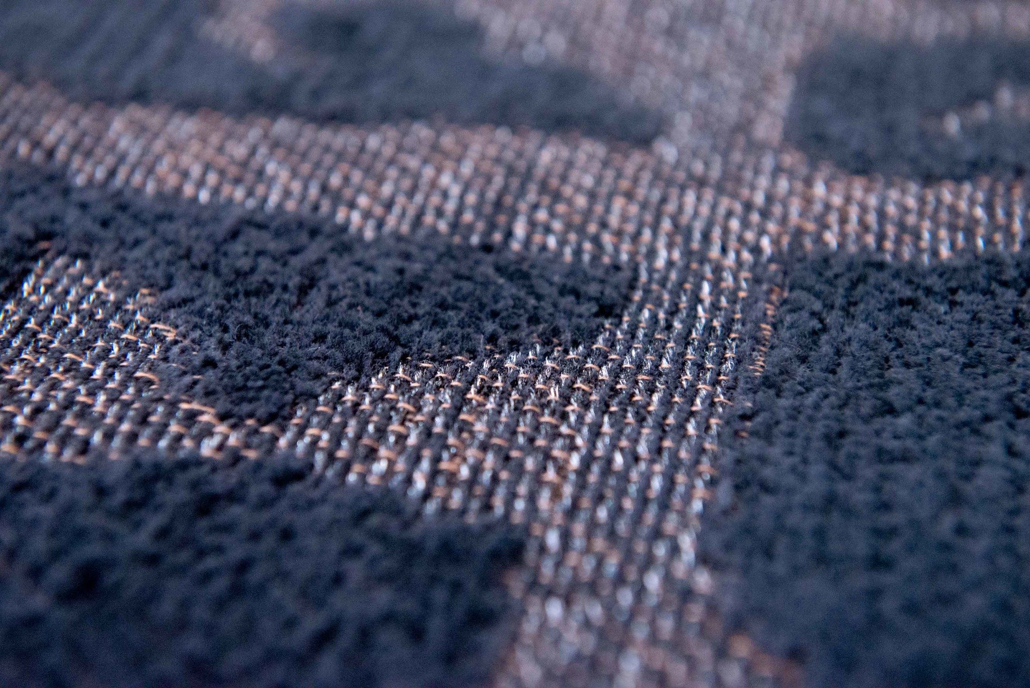 Baobab Black Water Rug | Size: 170 × 240 cm