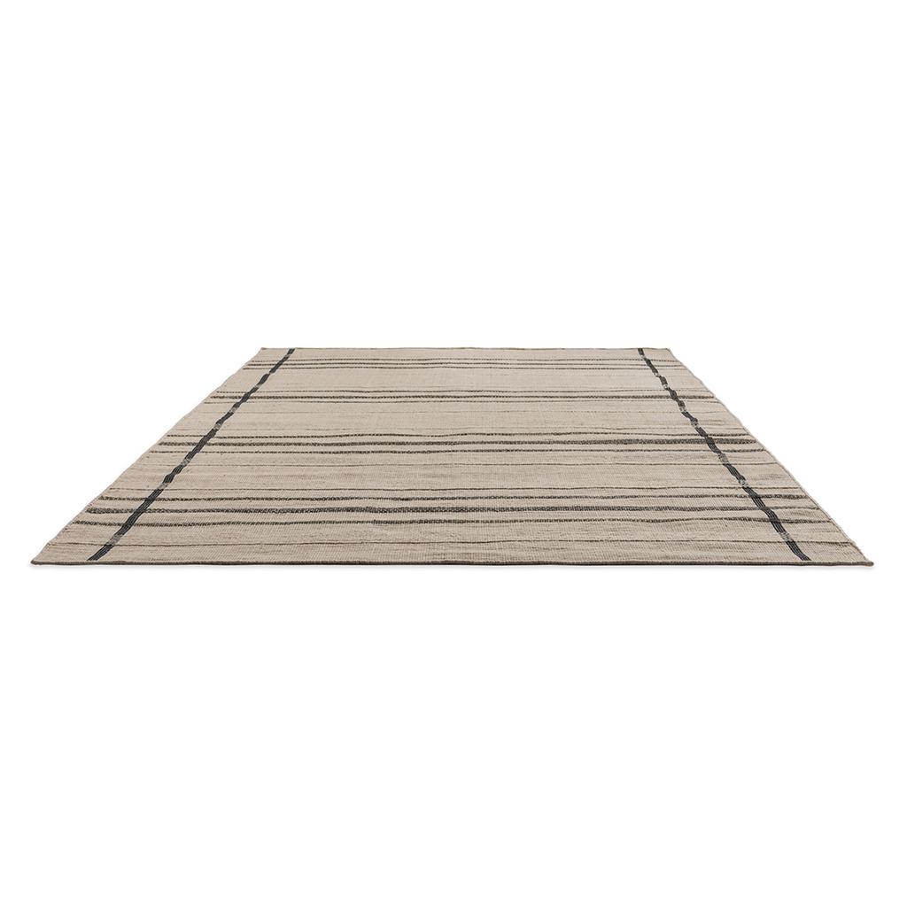 Zona Charcoal Line Outdoor Rug | Size: 250 × 350 cm