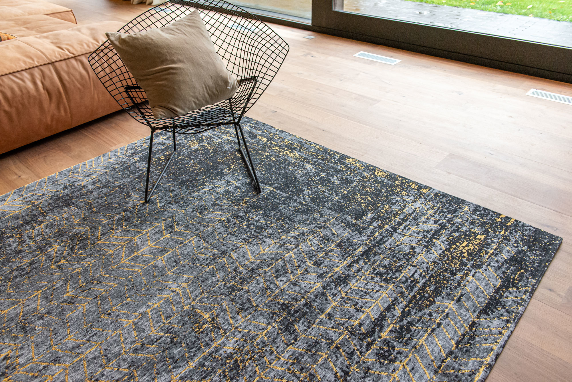 Broadway Glitter Rug | Size: 200 × 280 cm